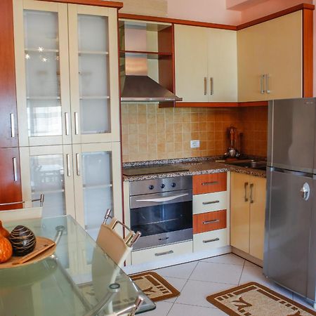 Apartments Qerret Голем Екстер'єр фото