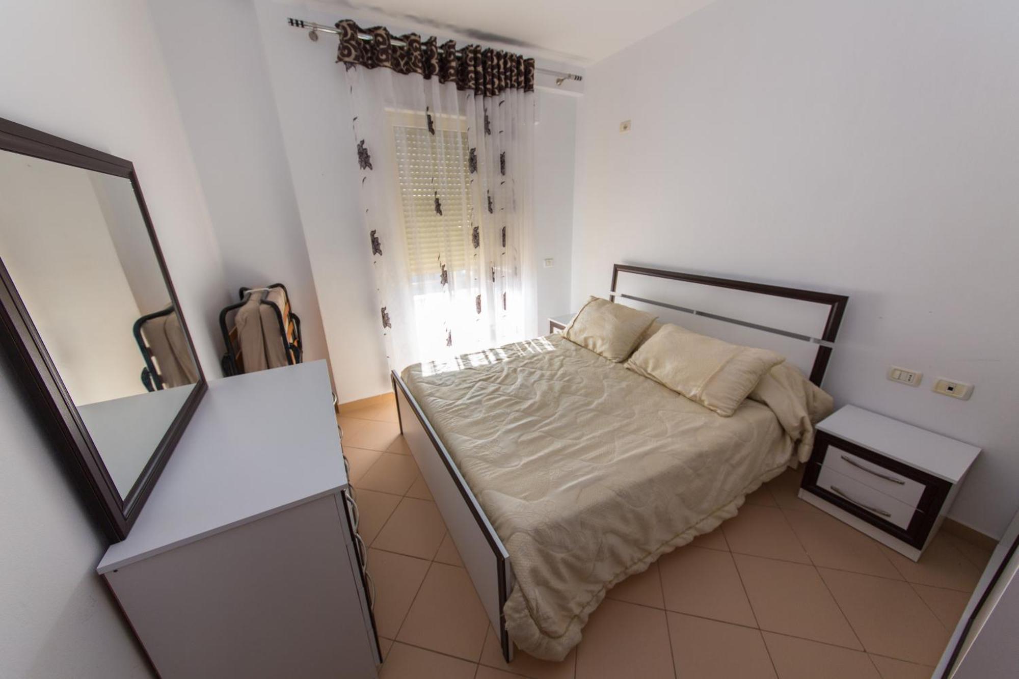 Apartments Qerret Голем Екстер'єр фото