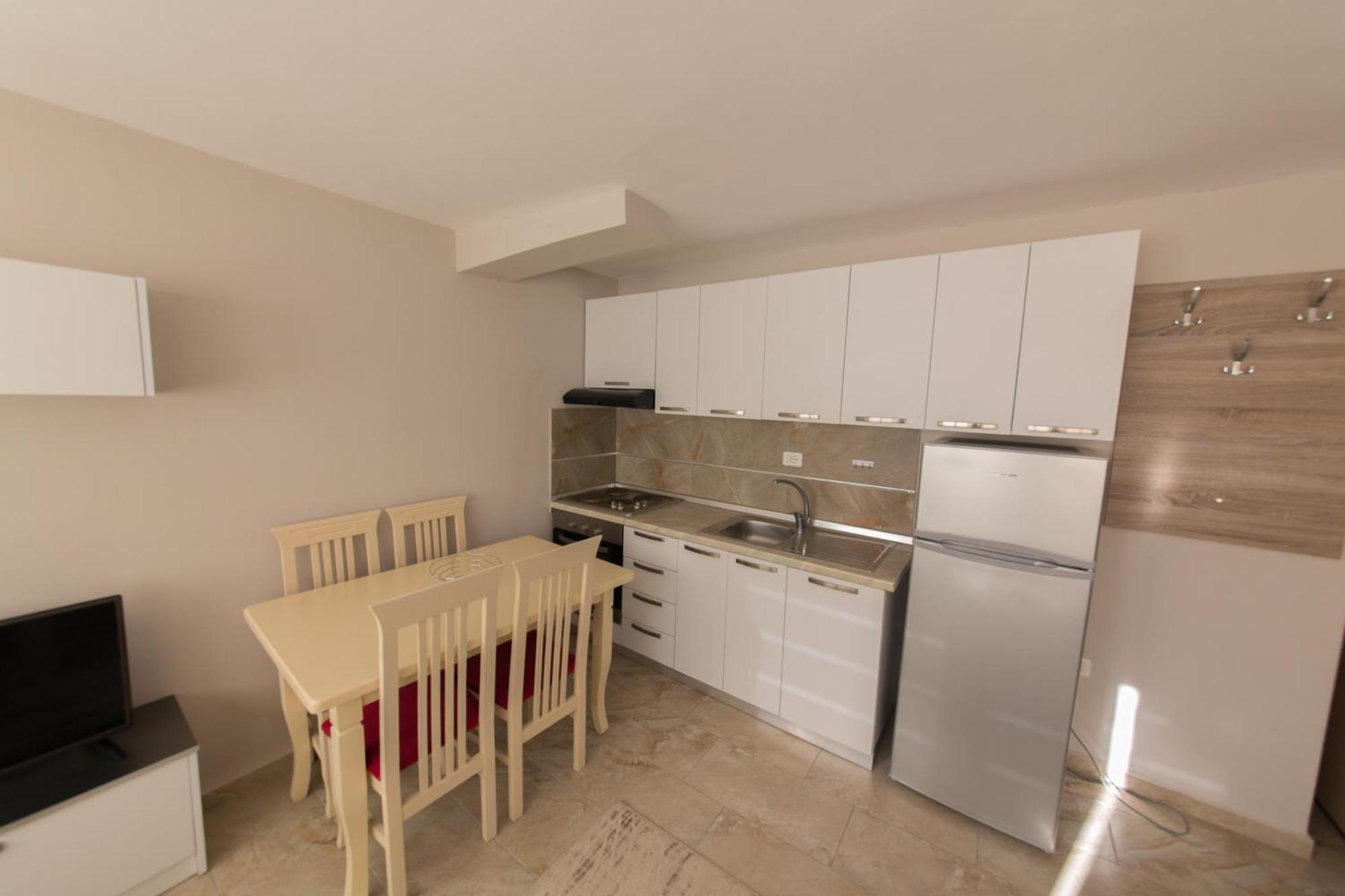 Apartments Qerret Голем Номер фото