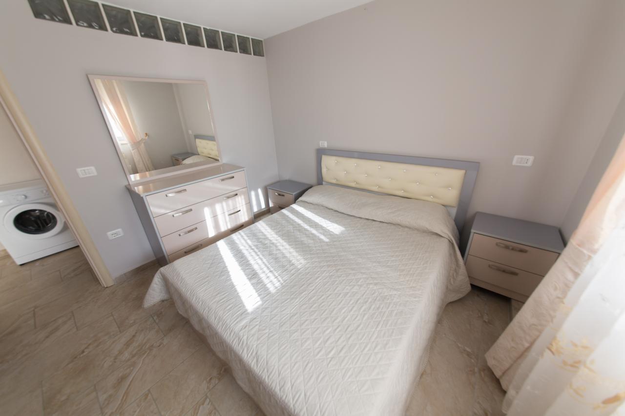 Apartments Qerret Голем Екстер'єр фото