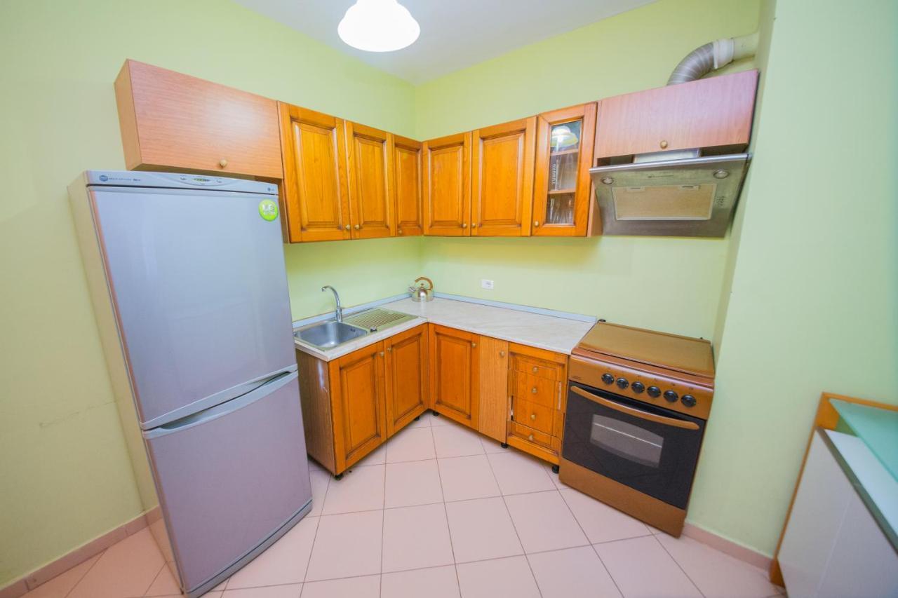 Apartments Qerret Голем Екстер'єр фото