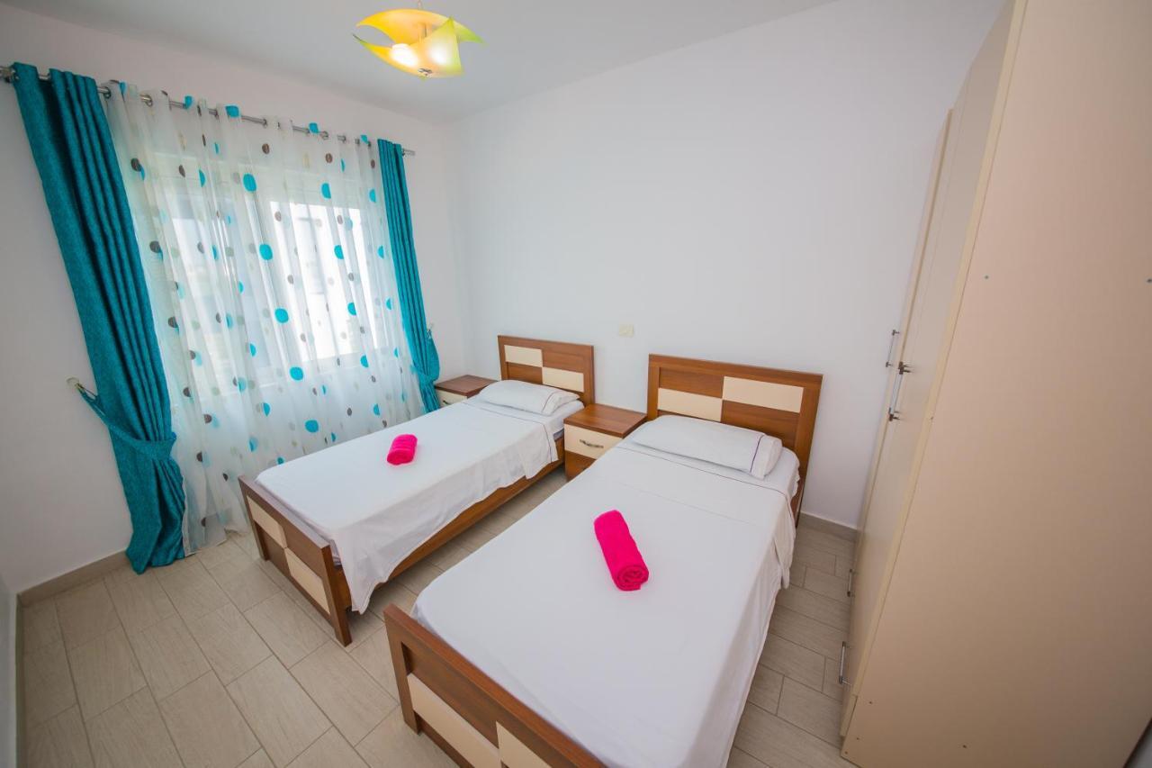 Apartments Qerret Голем Екстер'єр фото