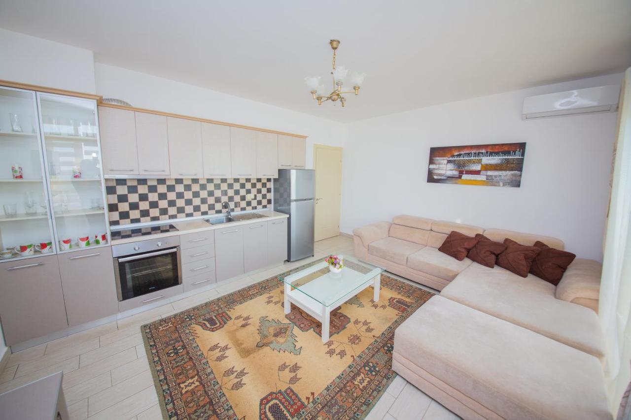 Apartments Qerret Голем Екстер'єр фото