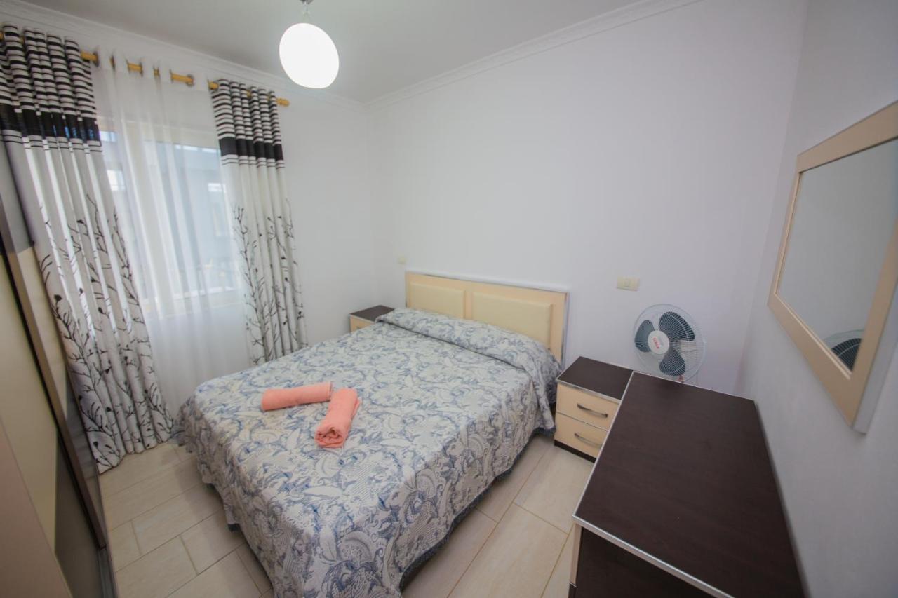 Apartments Qerret Голем Екстер'єр фото